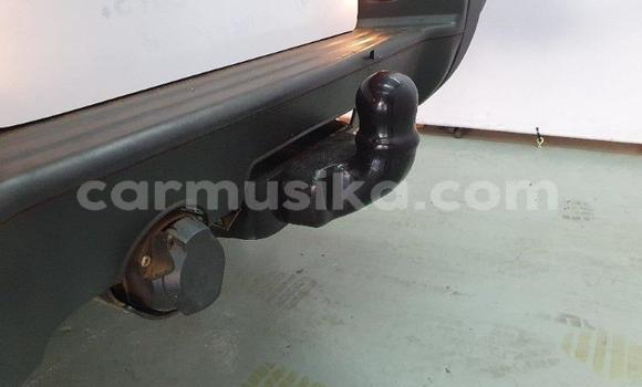 Tenga Tsaru Isuzu KB Tsvuku Mota in Beitbridge in Matabeleland South Tenga Tsaru Isuzu KB Tsvuku Mota in Beitbridge in Matabeleland South