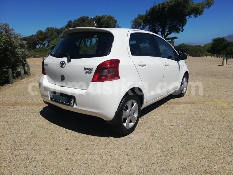 Big with watermark toyota yaris matabeleland south beitbridge 27909