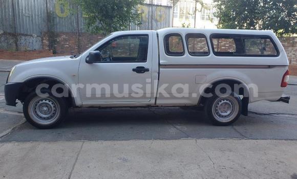 Buy Used Isuzu KB White Car in Beitbridge in Matabeleland South Buy Used Isuzu KB White Car in Beitbridge in Matabeleland South