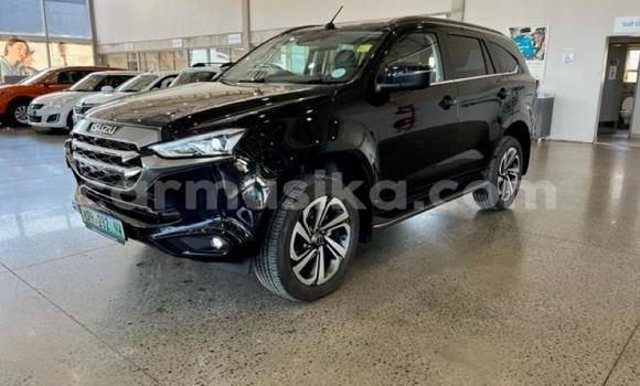 Buy Used Isuzu MU-X Black Car in Harare in Harare Buy Used Isuzu MU-X Black Car in Harare in Harare