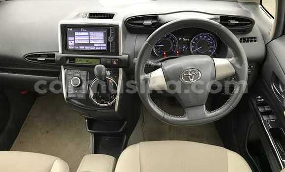 Nunua Ilio tumika Toyota Wish Beige Gari ndani ya Beitbridge nchini Matabeleland Kusini Nunua Ilio tumika Toyota Wish Beige Gari ndani ya Beitbridge nchini Matabeleland Kusini