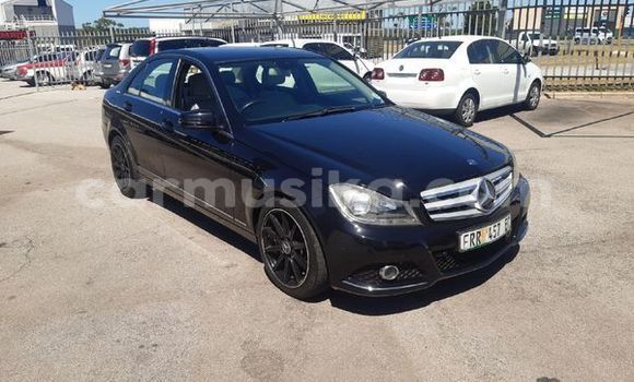 Buy Used Mercedes‒Benz C–Class Blue Car in Beitbridge in Matabeleland South