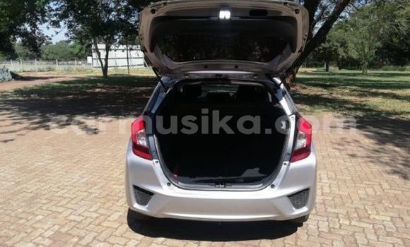 Nunua Ilio tumika Honda Jazz Fedha Gari ndani ya Beitbridge nchini Matabeleland Kusini Nunua Ilio tumika Honda Jazz Fedha Gari ndani ya Beitbridge nchini Matabeleland Kusini