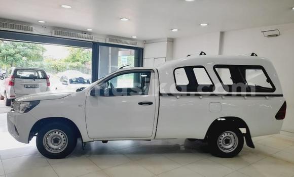 Acheter Occasion Voiture Toyota Hilux Blanc à Beitbridge, Matabeleland South Acheter Occasion Voiture Toyota Hilux Blanc à Beitbridge, Matabeleland South