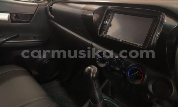 Acheter Occasion Voiture Toyota Hilux Blanc à Beitbridge, Matabeleland South Acheter Occasion Voiture Toyota Hilux Blanc à Beitbridge, Matabeleland South