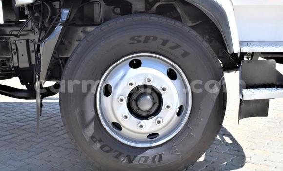 Acheter Occasion Voiture Nissan Urvan Bleu à Beitbridge, Matabeleland South Acheter Occasion Voiture Nissan Urvan Bleu à Beitbridge, Matabeleland South