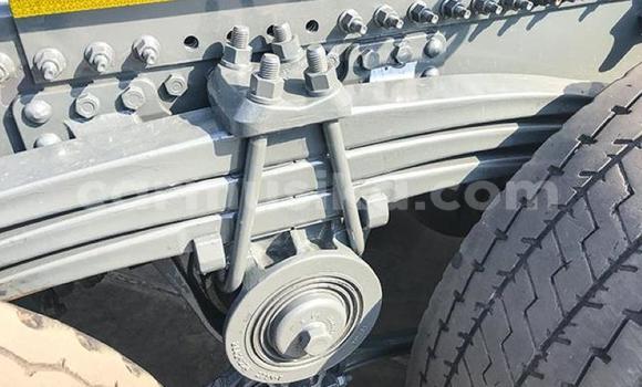 Acheter Occasion Voiture Volvo 440 Blanc à Beitbridge, Matabeleland South Acheter Occasion Voiture Volvo 440 Blanc à Beitbridge, Matabeleland South