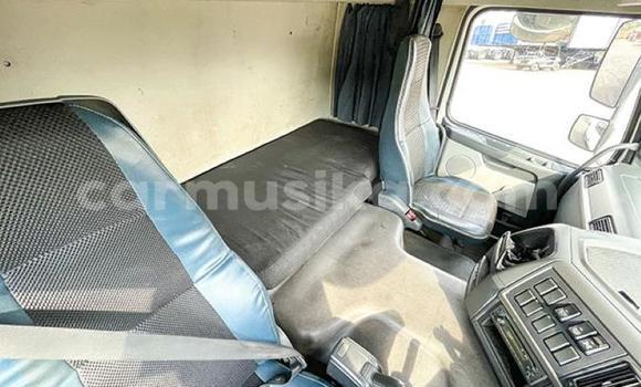 Acheter Occasion Voiture Volvo 440 Blanc à Beitbridge, Matabeleland South Acheter Occasion Voiture Volvo 440 Blanc à Beitbridge, Matabeleland South