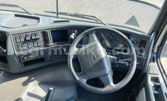 Acheter Occasion Voiture Volvo 440 Blanc à Beitbridge, Matabeleland South Acheter Occasion Voiture Volvo 440 Blanc à Beitbridge, Matabeleland South