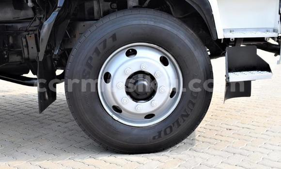 Acheter Occasion Voiture Nissan Urvan Blanc à Beitbridge, Matabeleland South Acheter Occasion Voiture Nissan Urvan Blanc à Beitbridge, Matabeleland South