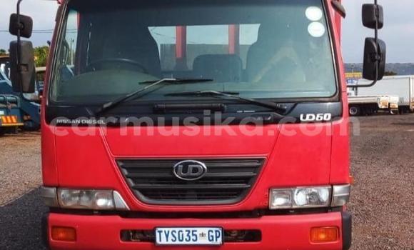 Buy Used Nissan Pickup Red Car in Beitbridge in Matabeleland South Buy Used Nissan Pickup Red Car in Beitbridge in Matabeleland South