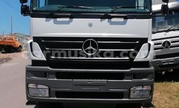 Acheter Occasion Voiture Mercedes‒Benz W29 Blanc à Beitbridge, Matabeleland South Acheter Occasion Voiture Mercedes‒Benz W29 Blanc à Beitbridge, Matabeleland South