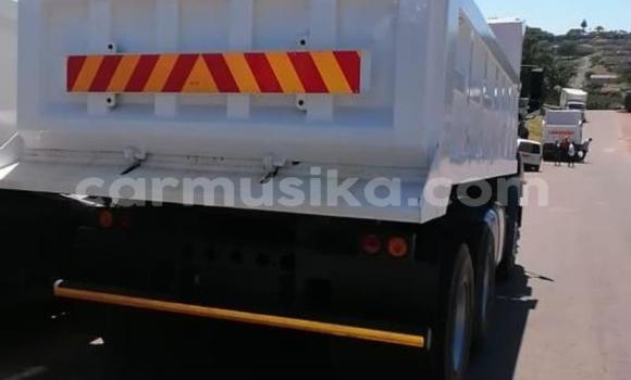 Acheter Occasion Voiture Mercedes‒Benz W29 Blanc à Beitbridge, Matabeleland South Acheter Occasion Voiture Mercedes‒Benz W29 Blanc à Beitbridge, Matabeleland South