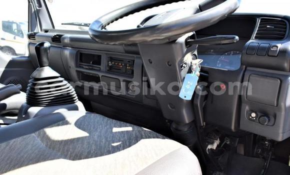 Acheter Occasion Voiture Isuzu 117 Blanc à Beitbridge, Matabeleland South Acheter Occasion Voiture Isuzu 117 Blanc à Beitbridge, Matabeleland South