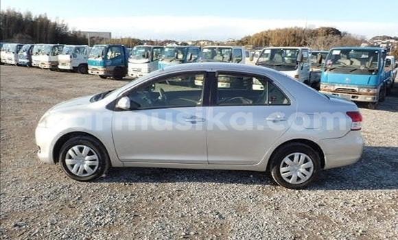 Acheter Occasion Voiture Toyota Belta Gris à Beitbridge, Matabeleland South Acheter Occasion Voiture Toyota Belta Gris à Beitbridge, Matabeleland South