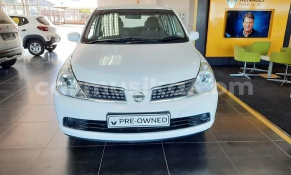 Acheter Occasion Voiture Nissan Tiida Blanc à Beitbridge, Matabeleland South Acheter Occasion Voiture Nissan Tiida Blanc à Beitbridge, Matabeleland South