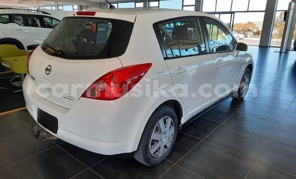 Acheter Occasion Voiture Nissan Tiida Blanc à Beitbridge, Matabeleland South Acheter Occasion Voiture Nissan Tiida Blanc à Beitbridge, Matabeleland South
