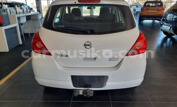 Acheter Occasion Voiture Nissan Tiida Blanc à Beitbridge, Matabeleland South Acheter Occasion Voiture Nissan Tiida Blanc à Beitbridge, Matabeleland South