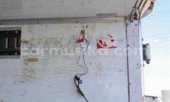 Tenga Tsaru Mitsubishi Fuso Chena Rori in Beitbridge in Matabeleland South Tenga Tsaru Mitsubishi Fuso Chena Rori in Beitbridge in Matabeleland South