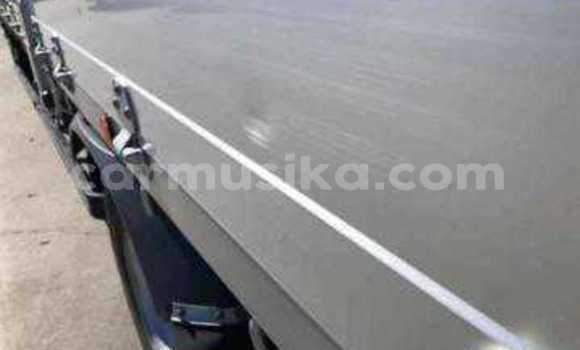 Tenga Tsaru Mitsubishi Fuso Sirivha Rori in Beitbridge in Matabeleland South Tenga Tsaru Mitsubishi Fuso Sirivha Rori in Beitbridge in Matabeleland South