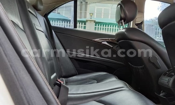 Tenga Tsaru Mercedes-Benz E-Classe Chena Mota in Harare in Harare Tenga Tsaru Mercedes-Benz E-Classe Chena Mota in Harare in Harare