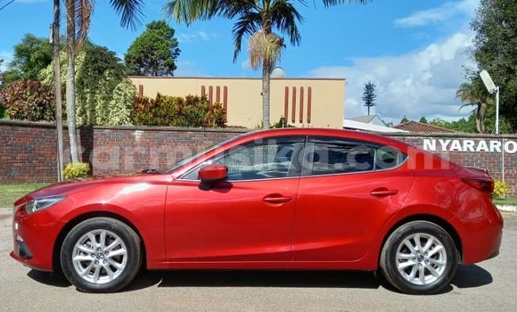 Tenga Imported Mazda Axela Tsvuku Mota in Harare in Harare Tenga Imported Mazda Axela Tsvuku Mota in Harare in Harare