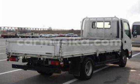 Tenga Tsaru Toyota Dyna Chena Rori in Beitbridge in Matabeleland South Tenga Tsaru Toyota Dyna Chena Rori in Beitbridge in Matabeleland South