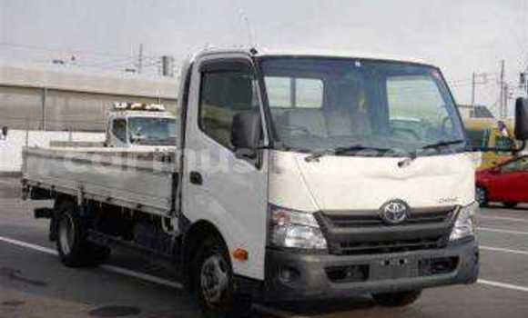 Tenga Tsaru Toyota Dyna Chena Rori in Beitbridge in Matabeleland South Tenga Tsaru Toyota Dyna Chena Rori in Beitbridge in Matabeleland South