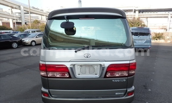 Acheter Occasion Voiture Toyota Regius Gris à Beitbridge, Matabeleland South Acheter Occasion Voiture Toyota Regius Gris à Beitbridge, Matabeleland South