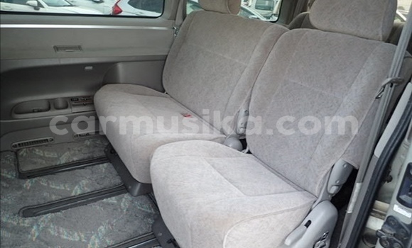 Acheter Occasion Voiture Toyota Regius Gris à Beitbridge, Matabeleland South Acheter Occasion Voiture Toyota Regius Gris à Beitbridge, Matabeleland South