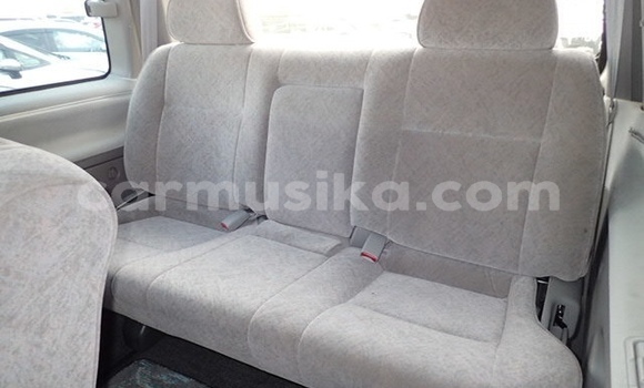 Acheter Occasion Voiture Toyota Regius Gris à Beitbridge, Matabeleland South Acheter Occasion Voiture Toyota Regius Gris à Beitbridge, Matabeleland South