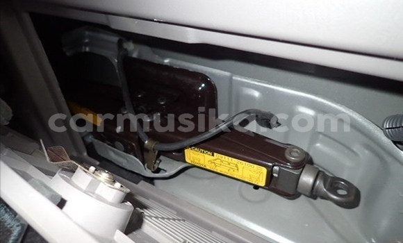 Acheter Occasion Voiture Toyota Regius Gris à Beitbridge, Matabeleland South Acheter Occasion Voiture Toyota Regius Gris à Beitbridge, Matabeleland South