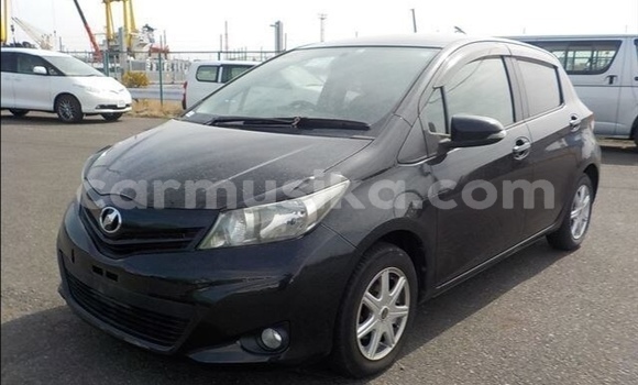 Buy Used Toyota Vitz Black Car in Beitbridge in Matabeleland South