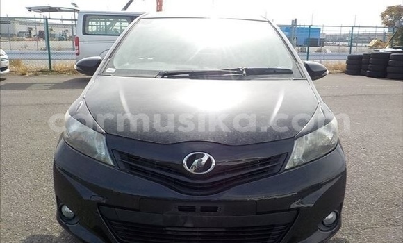 Acheter Occasion Voiture Toyota Vitz Noir à Beitbridge, Matabeleland South Acheter Occasion Voiture Toyota Vitz Noir à Beitbridge, Matabeleland South