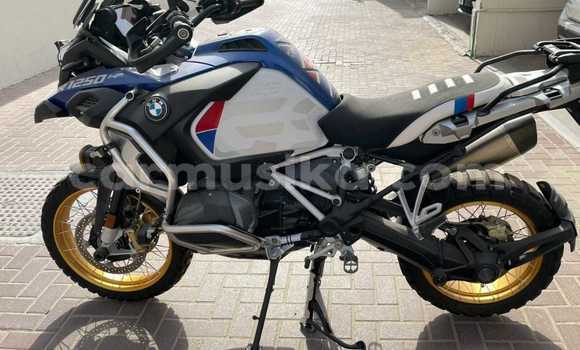 Buy Used BMW R1200GS Adventure White Bike in Harare in Harare Buy Used BMW R1200GS Adventure White Bike in Harare in Harare