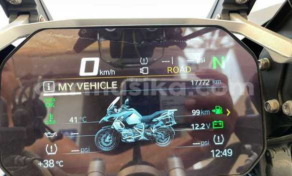 Buy Used BMW R1200GS Adventure White Bike in Harare in Harare Buy Used BMW R1200GS Adventure White Bike in Harare in Harare