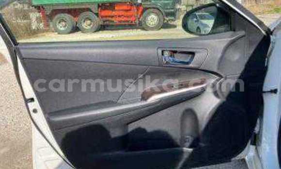 Buy Used Toyota Camry White Car in Beitbridge in Matabeleland South Buy Used Toyota Camry White Car in Beitbridge in Matabeleland South