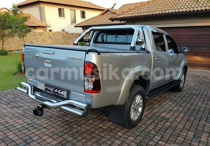 Big with watermark toyota hilux matabeleland south beitbridge 27980