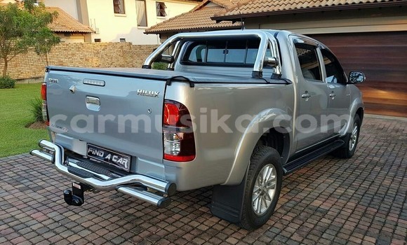 Acheter Occasion Voiture Toyota Hilux Gris à Beitbridge, Matabeleland South Acheter Occasion Voiture Toyota Hilux Gris à Beitbridge, Matabeleland South