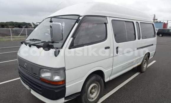 Nunua Ilio tumika Toyota Hilux Nyeupe Gari ndani ya Beitbridge nchini Matabeleland Kusini