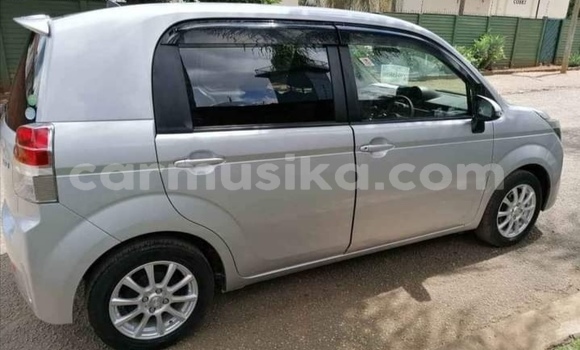 Nunua Ilio tumika Toyota Spade Fedha Gari ndani ya Beitbridge nchini Matabeleland Kusini Nunua Ilio tumika Toyota Spade Fedha Gari ndani ya Beitbridge nchini Matabeleland Kusini