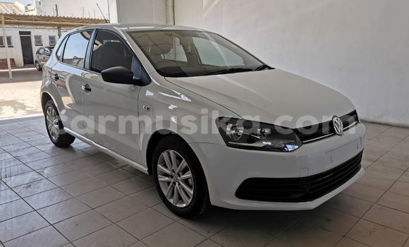 Buy Used Volkswagen Polo White Car in Beitbridge in Matabeleland South