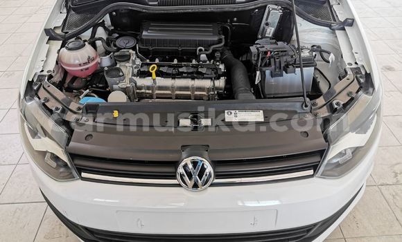 Acheter Occasion Voiture Volkswagen Polo Blanc à Beitbridge, Matabeleland South Acheter Occasion Voiture Volkswagen Polo Blanc à Beitbridge, Matabeleland South