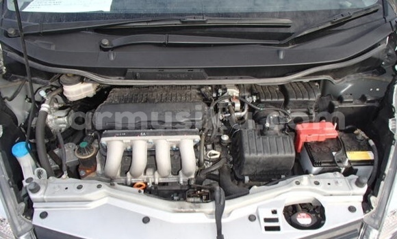 Buy Used Honda Fit Silver Car in Beitbridge in Matabeleland South Buy Used Honda Fit Silver Car in Beitbridge in Matabeleland South