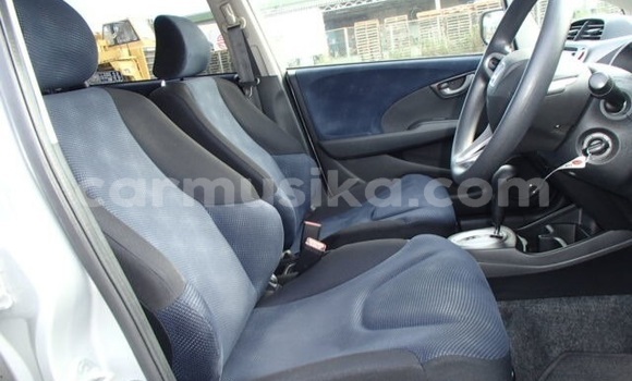 Buy Used Honda Fit Silver Car in Beitbridge in Matabeleland South Buy Used Honda Fit Silver Car in Beitbridge in Matabeleland South