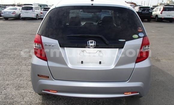 Buy Used Honda Fit Silver Car in Beitbridge in Matabeleland South Buy Used Honda Fit Silver Car in Beitbridge in Matabeleland South