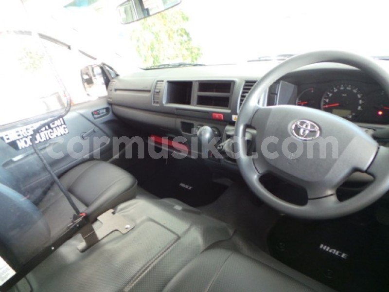Big with watermark toyota hiace matabeleland south beitbridge 27992
