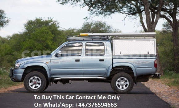 Nunua Ilio tumika Toyota Hilux Bluu Gari ndani ya Harare nchini Harare