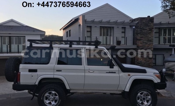 Buy Used Toyota Land Cruiser White Car in Harare in Harare Buy Used Toyota Land Cruiser White Car in Harare in Harare