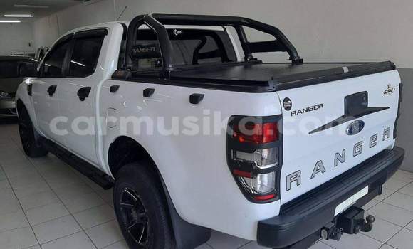 Nunua Ilio tumika Ford Ranger Nyeupe Gari ndani ya Beitbridge nchini Matabeleland Kusini Nunua Ilio tumika Ford Ranger Nyeupe Gari ndani ya Beitbridge nchini Matabeleland Kusini